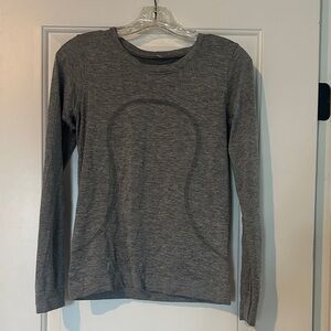 lululemon athletica swiftly tech Gray Long Sleeve Tee